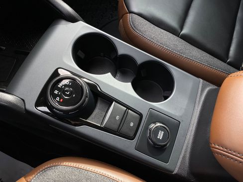 Used 2024 Ford Bronco Sport Outer Banks w/ Tech Package image 19