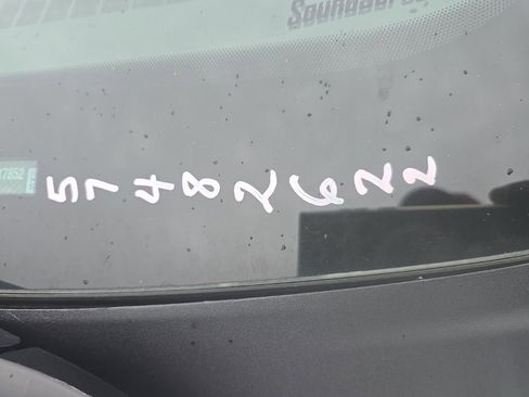 Used 2025 Ford Escape Active AWD/4WD image 8