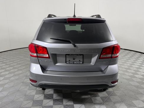Used 2019 Dodge Journey GT w/ Nav & Sun Group FWD image 8