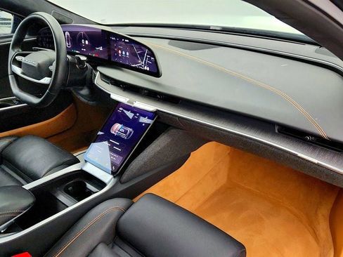 Used 2024 Lucid Air Touring image 25