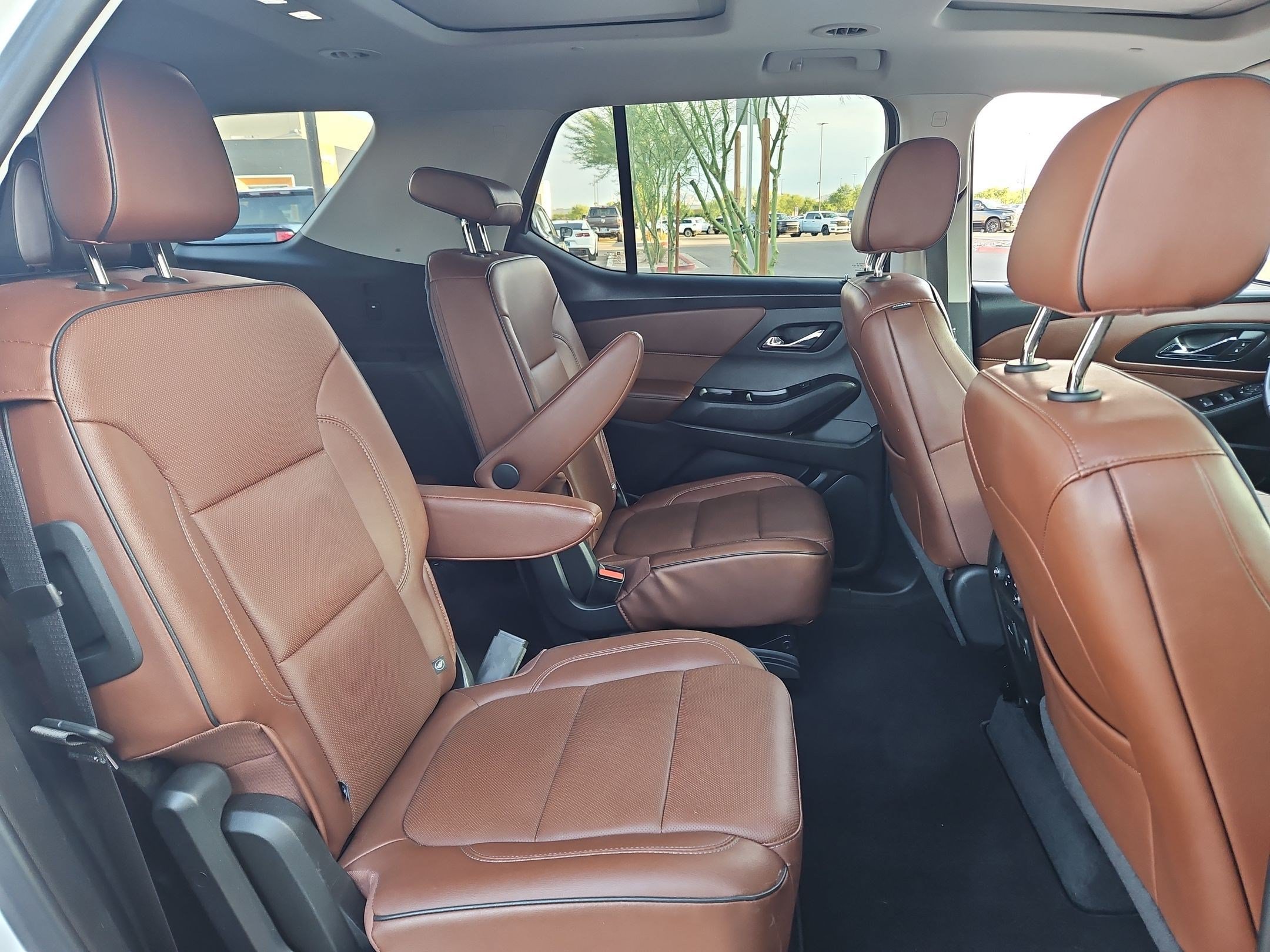 Used 2018 Chevrolet Traverse High Country AWD/4WD image 28