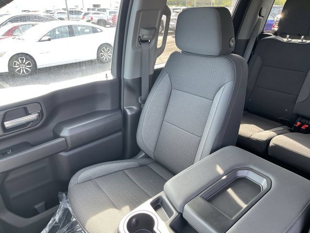 New 2026 Chevrolet Silverado 2500 Custom w/ Custom Value Package AWD/4WD image 23