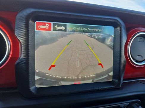 Used 2021 Jeep Wrangler Unlimited Rubicon image 25