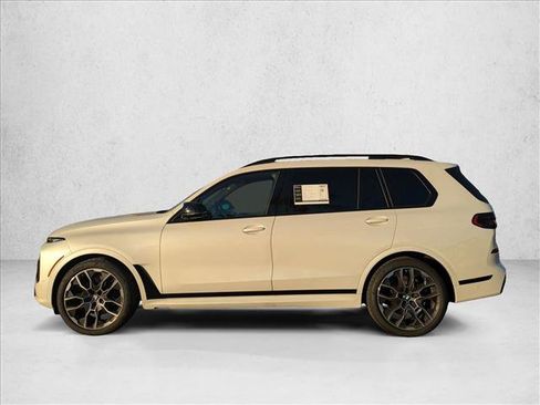 Used 2025 BMW X7 M60i w/ Executive Package image 9