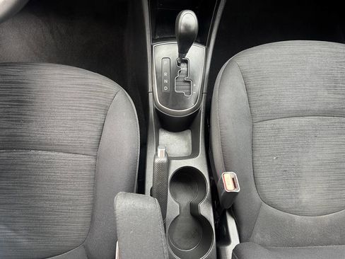 Used 2016 Hyundai Accent SE image 27