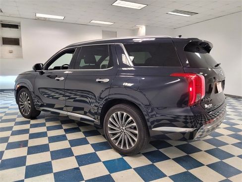 Used 2024 Hyundai Palisade Calligraphy image 5