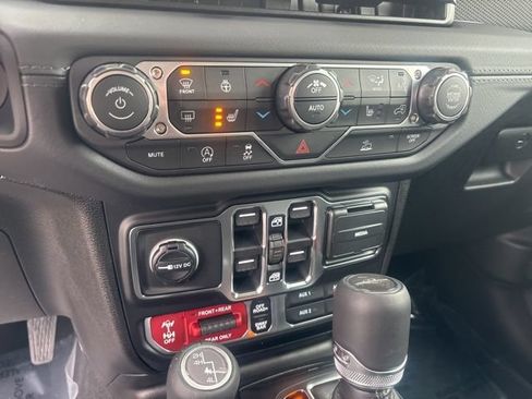 New 2026 Jeep Gladiator Rubicon w/ Technology Group AWD/4WD image 27