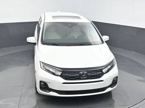 Certified 2026 Honda Odyssey EX-L image 6