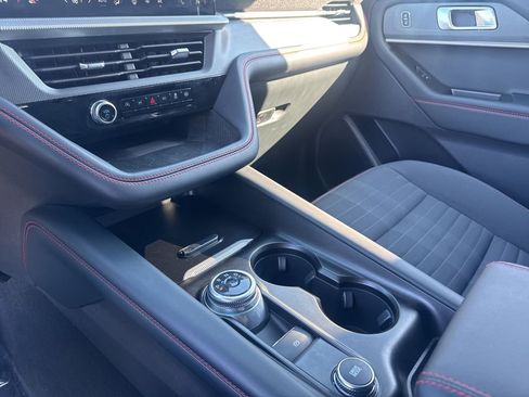 Used 2025 Ford Explorer ST-Line image 22