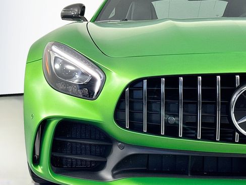 Used 2018 Mercedes-Benz AMG GT R image 13