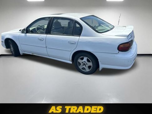 Used 2002 Chevrolet Malibu LS w/ Preferred Equipment Group 1 FWD image 2