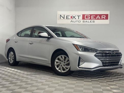 Used 2019 Hyundai Elantra SE w/ Cargo Package FWD image 1