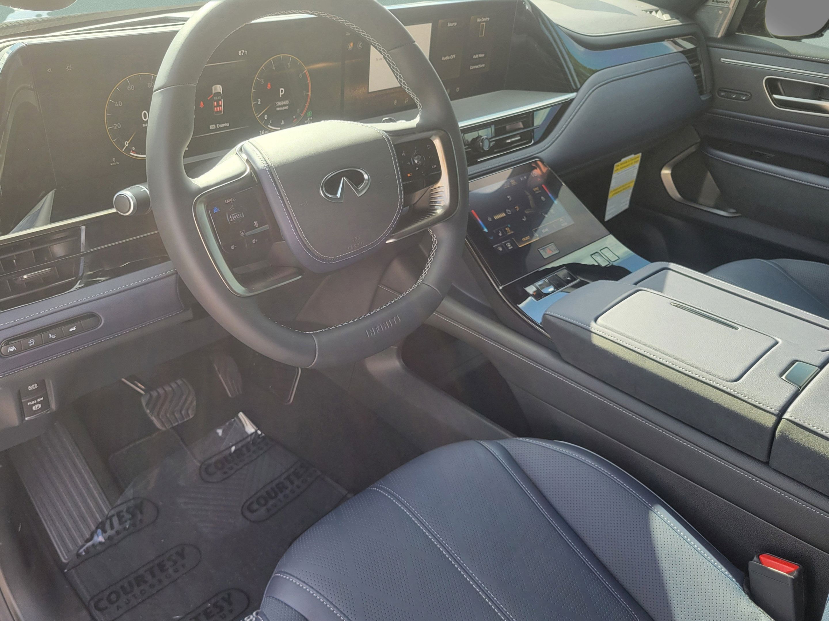 Certified 2026 INFINITI QX80 4WD w/ Sport Exterior Package image 14