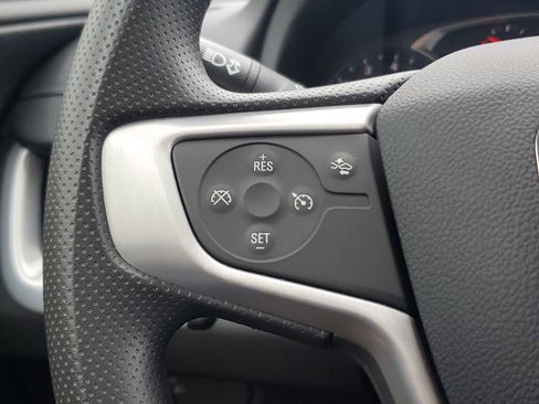 Used 2023 GMC Terrain SLE w/ Driver Convenience Package image 24