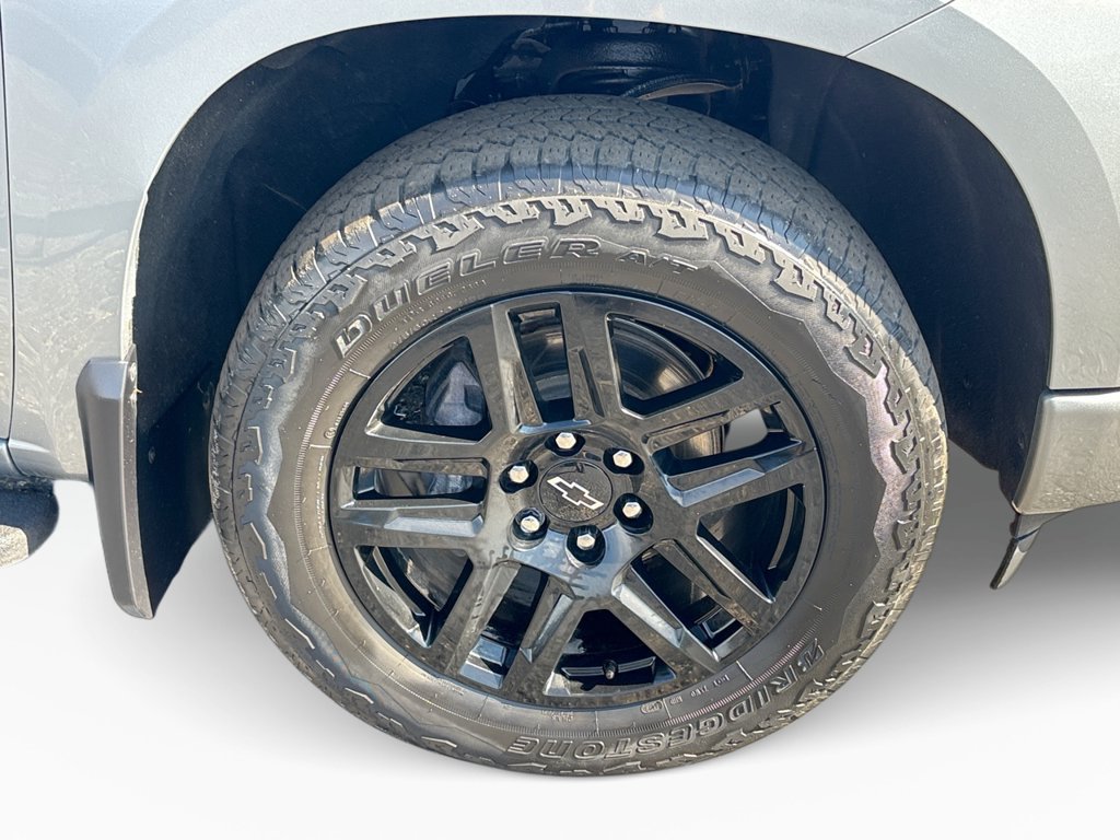 Used 2024 Chevrolet Silverado 1500 RST w/ Max Trailering Package AWD/4WD image 12