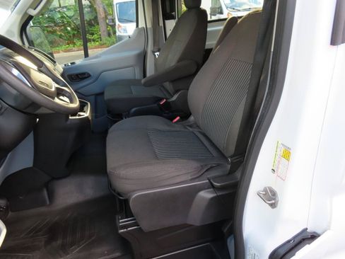 Used 2019 Ford Transit 250 148 Medium Roof RWD image 19