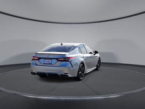 Used 2019 Toyota Camry XSE w/ Navigation Package FWD image 7