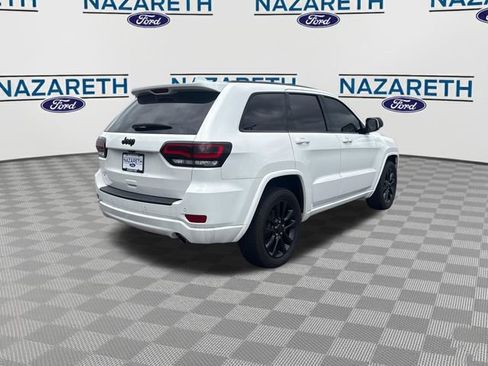 Used 2021 Jeep Grand Cherokee Laredo X AWD/4WD image 7