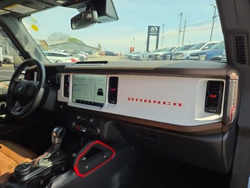 Used 2024 Ford Bronco Heritage Edition image 14