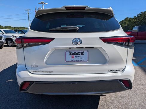Used 2020 Toyota Highlander Limited image 4