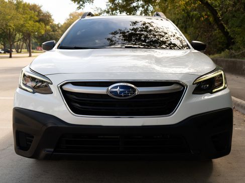 Used 2020 Subaru Outback image 3