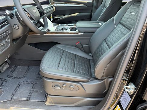 New 2026 Cadillac Escalade Platinum Sport AWD/4WD image 10