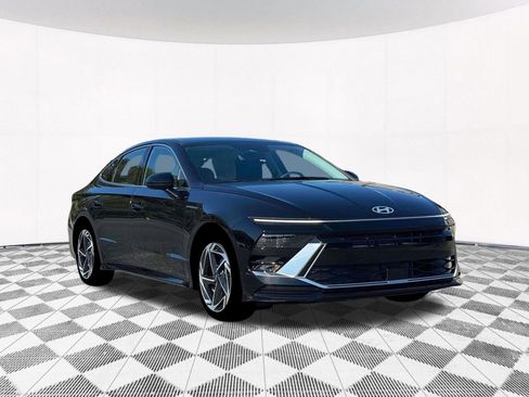 New 2026 Hyundai Sonata SEL FWD image 16