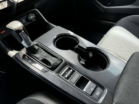 Used 2025 Honda Civic Sport image 38