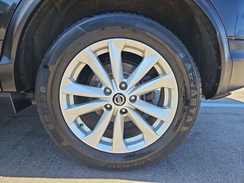 Used 2019 Nissan Rogue Sport S w/ Appearance Package image 34