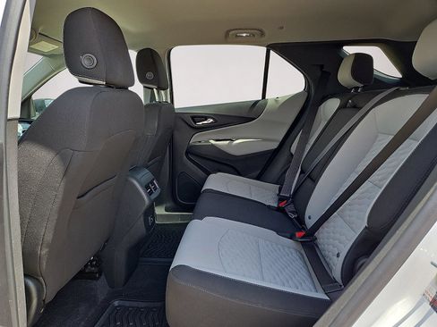 Used 2021 Chevrolet Equinox LS w/ LS Convenience Package FWD image 14