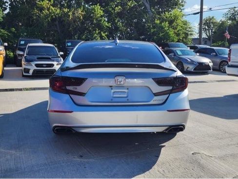 Used 2018 Honda Accord Sport image 7