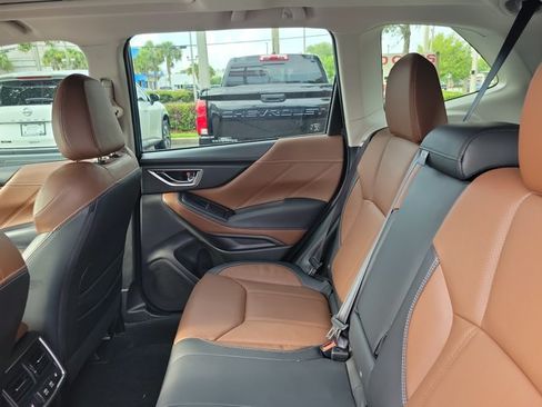 Used 2024 Subaru Forester Touring AWD/4WD image 14