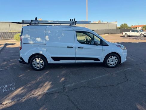 Used 2023 Ford Transit Connect XLT image 10