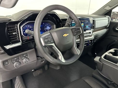 Used 2026 Chevrolet Silverado 1500 LT AWD/4WD image 10