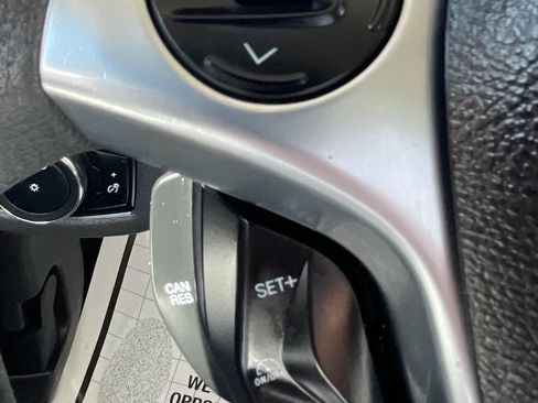 Used 2016 Ford Transit Connect XL FWD image 17