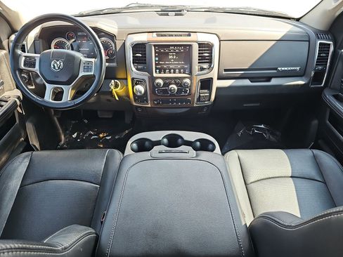 Used 2016 RAM 1500 Laramie AWD/4WD image 10