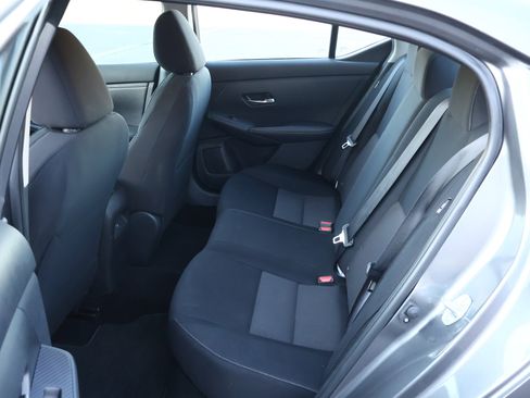 Used 2023 Nissan Sentra SV image 20