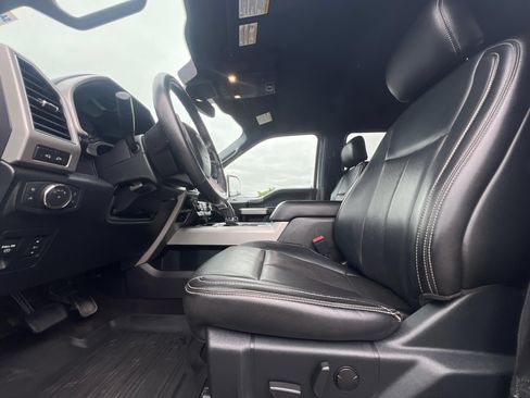 Used 2020 Ford F150 Lariat AWD/4WD image 26