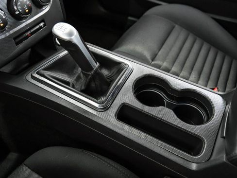 Used 2013 Dodge Challenger R/T RWD image 22