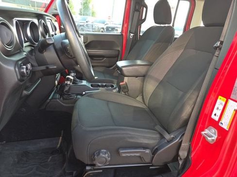 Used 2018 Jeep Wrangler Unlimited Sport AWD/4WD image 9