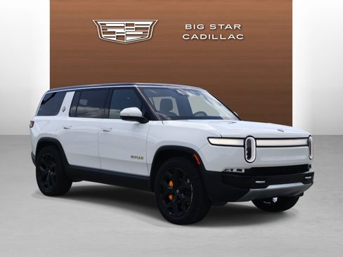 Used 2023 Rivian R1S Adventure Quad AWD/4WD image 7