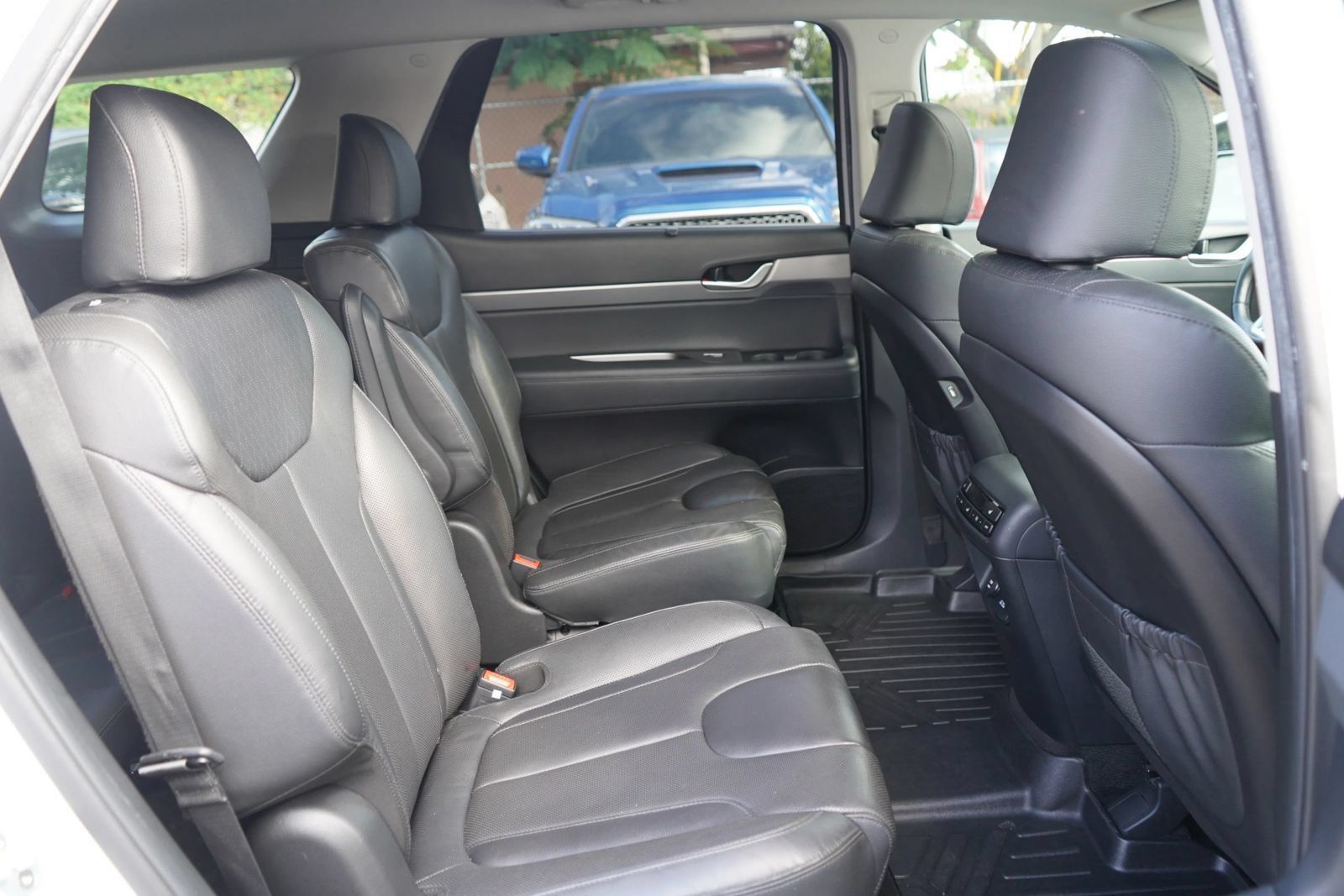 Used 2020 Hyundai Palisade SEL w/ Premium Package FWD image 20
