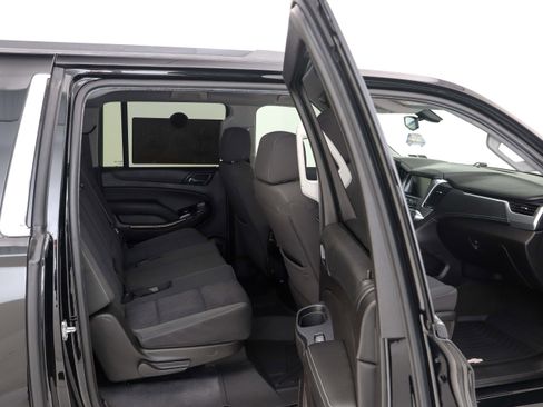 Used 2018 Chevrolet Suburban LS w/ Skid Plate Package image 13