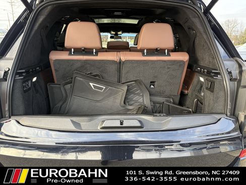 Used 2022 BMW X7 xDrive40i w/ M Sport Package image 38
