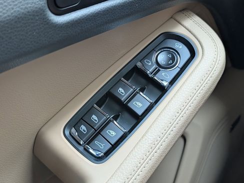 Certified 2026 Porsche Macan image 26