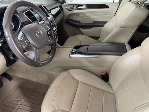 Used 2014 Mercedes-Benz ML 350 BlueTEC 4MATIC image 4