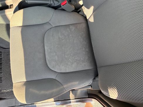 Used 2019 Nissan Frontier SV RWD image 13