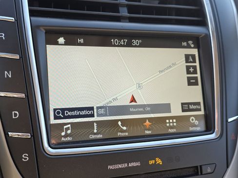 Used 2017 Lincoln MKX Reserve w/ Enhanced Security Package image 4