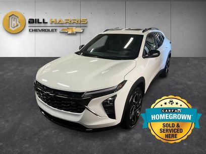 Used 2025 Chevrolet Trax RS w/ Sunroof Package
