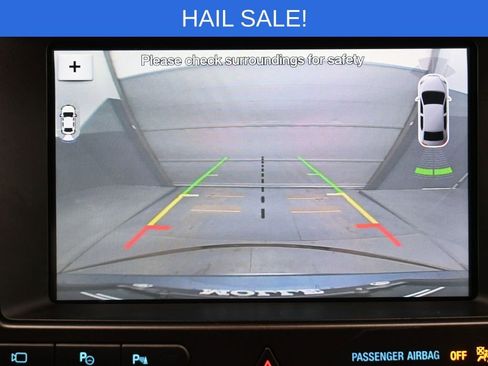 Used 2017 Ford Explorer Platinum image 24